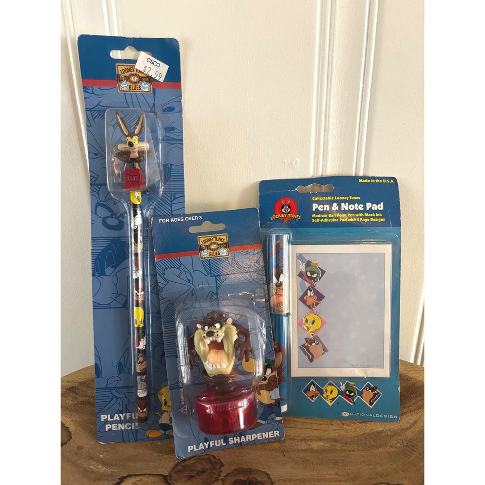 Vintage 1997 Looney Tunes Stationery Set Wile E Coyote Taz Pen Pencil Sharpener